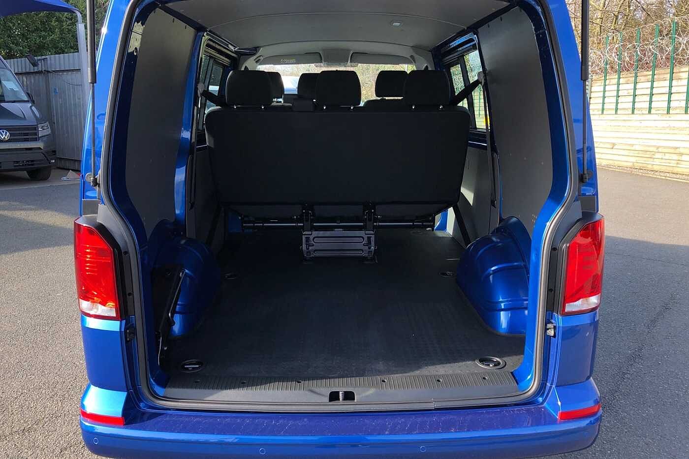 Volkswagen Transporter T32 Swb Diesel T32 Kombi Startline SWB 150 PS 2.0 TDI 7sp DSG