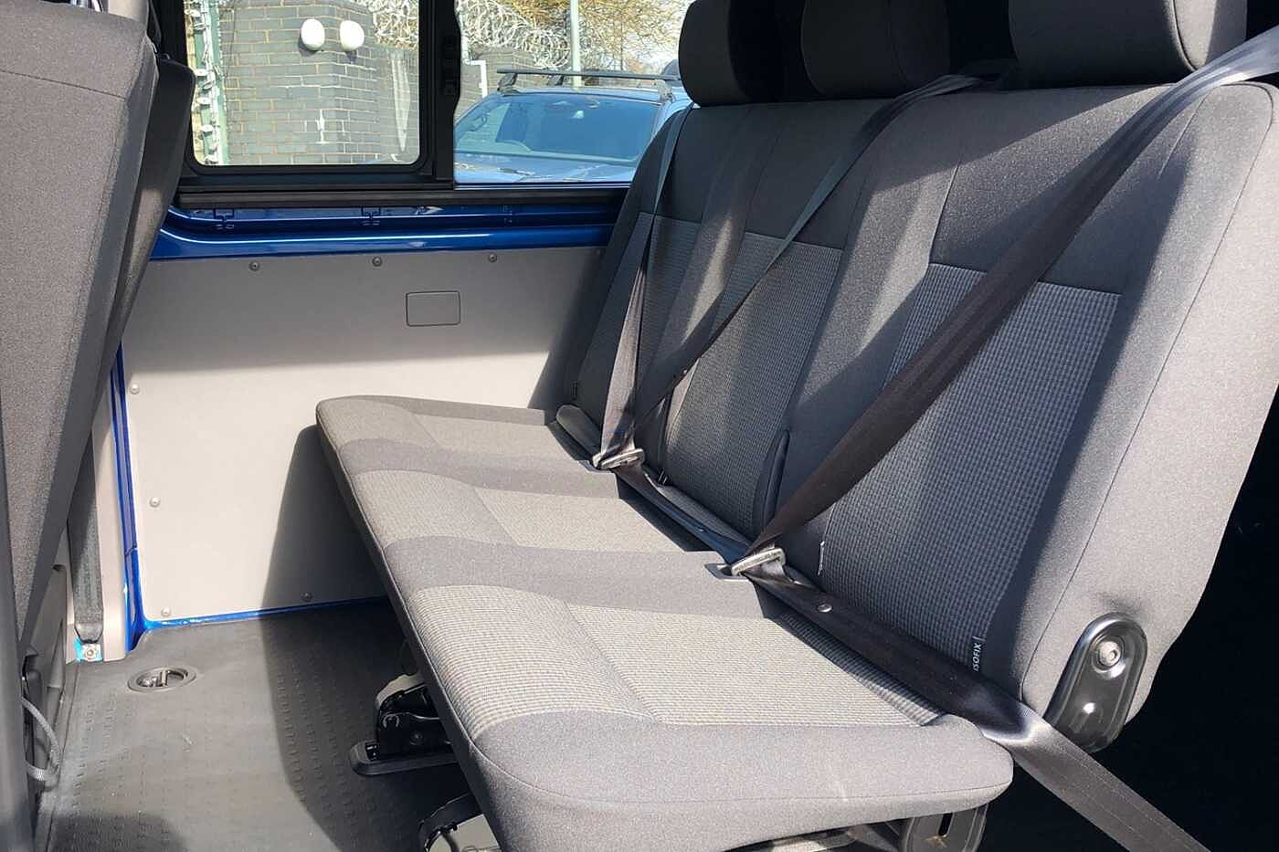 Volkswagen Transporter T32 Swb Diesel T32 Kombi Startline SWB 150 PS 2.0 TDI 7sp DSG