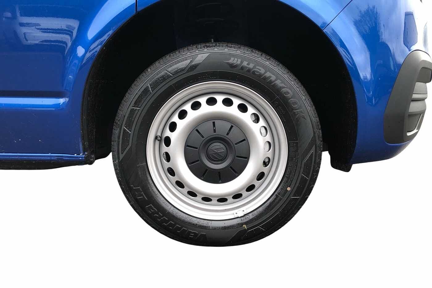 Volkswagen Transporter T32 Kombi Startline SWB 150 PS 2.0 TDI 7sp DSG